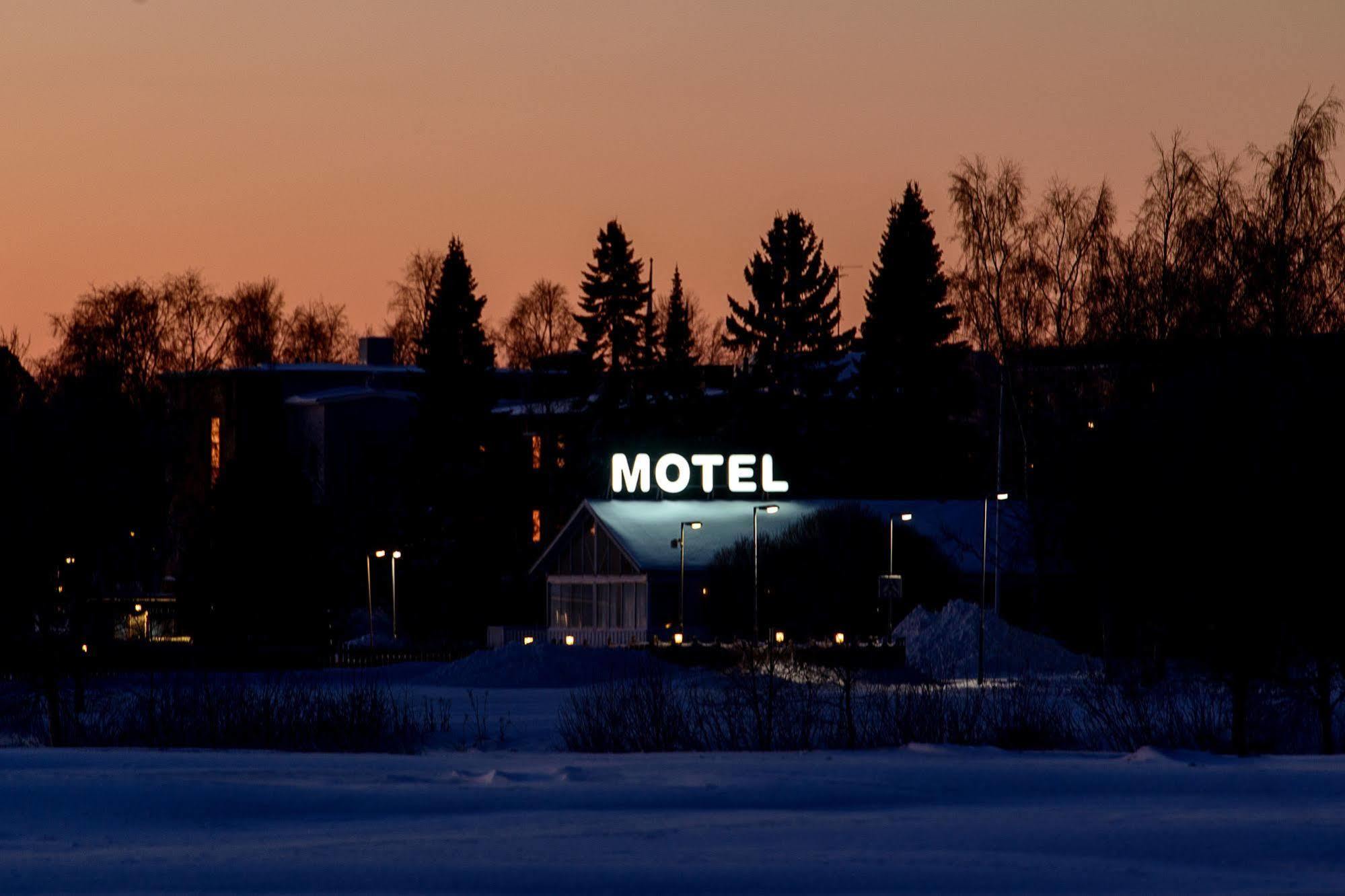 River Motel - Selfservice Check In - Book A Room, Make Payment, Get Pincode To The Room Хапаранда Екстериор снимка